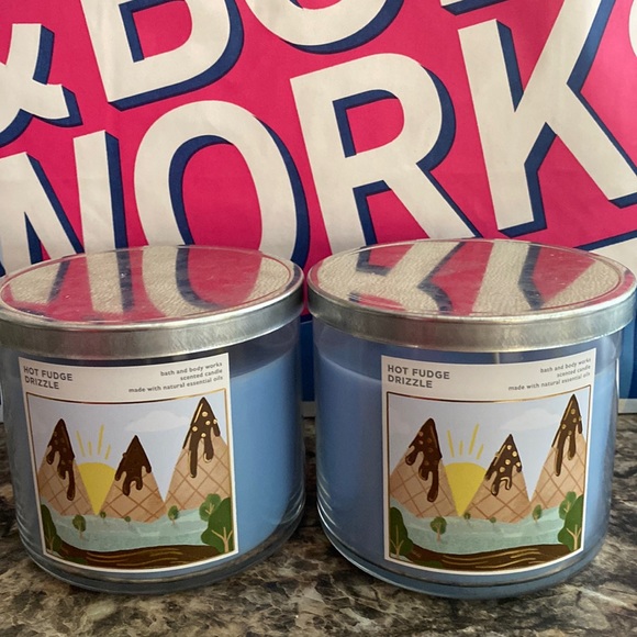 Bath & Body Works 3-Wick candles - Picture 3 of 7